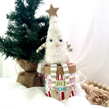 Load image into Gallery viewer, Tree Shelf Sitter