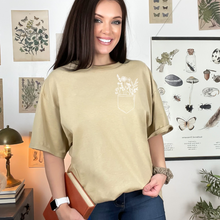 Load image into Gallery viewer, "Pocket Flower" Tee