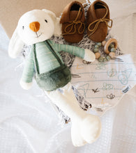 Load image into Gallery viewer, Bunny/Guess What? Baby Gift Box